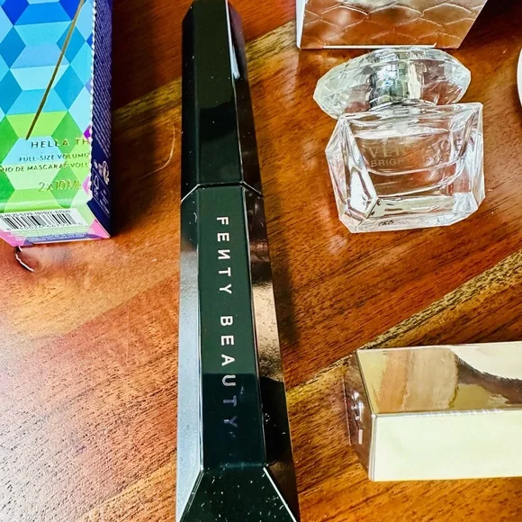 Fenty Beauty Bundle & Versace Crystal Fragrance Set - Picture 11 of 14